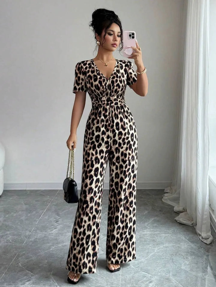 Eveliora - Chic Animal Print Jumpsuit