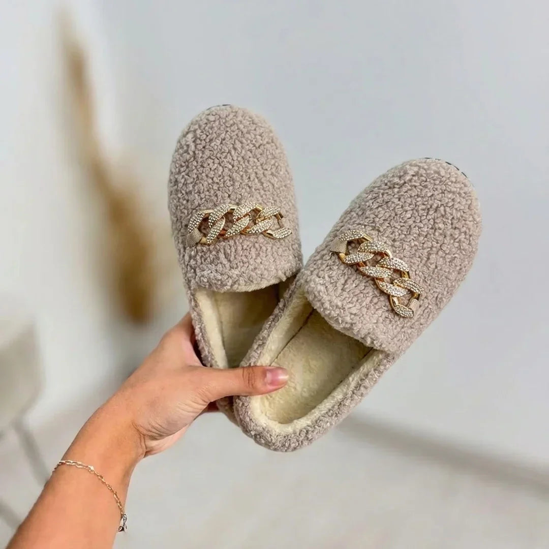 Elari - Plush Ergonomic Slippers