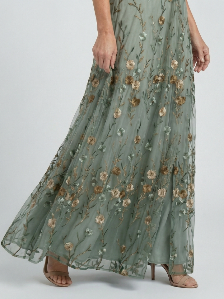 Liorisse - Lightweight Halter Midi Dress