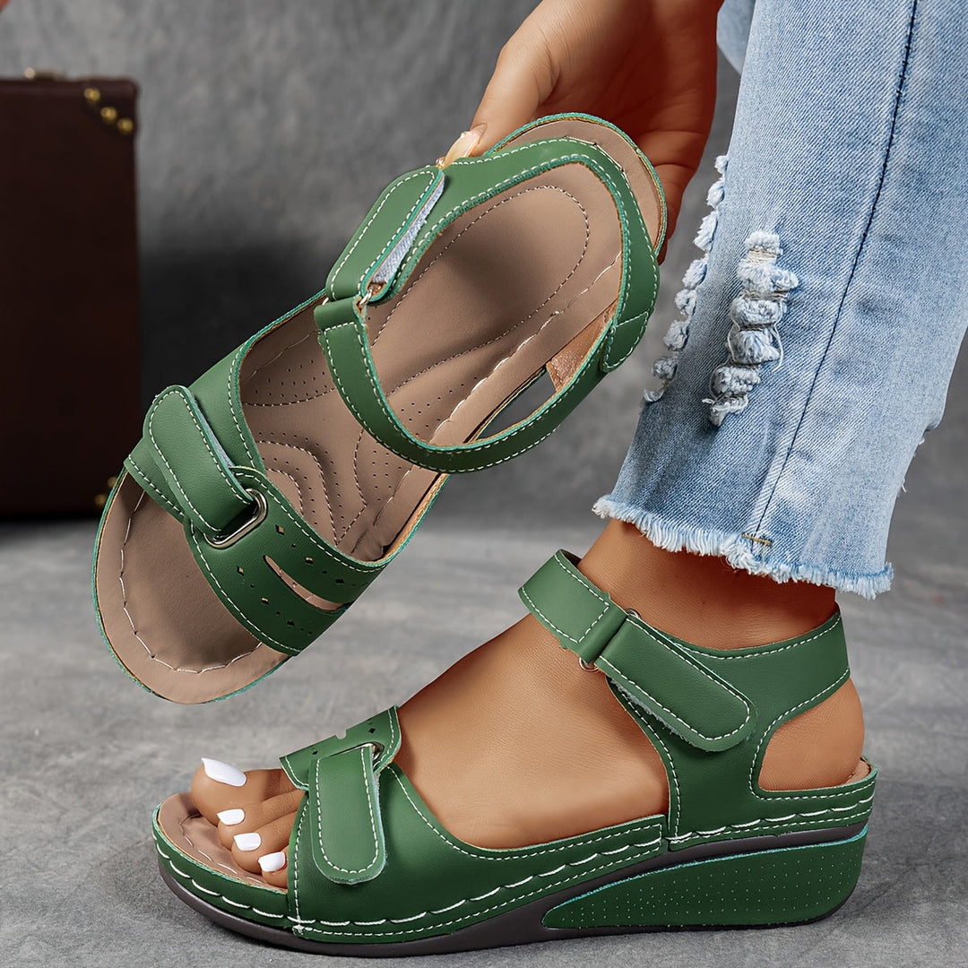 Quinnie - Supportive Sandals