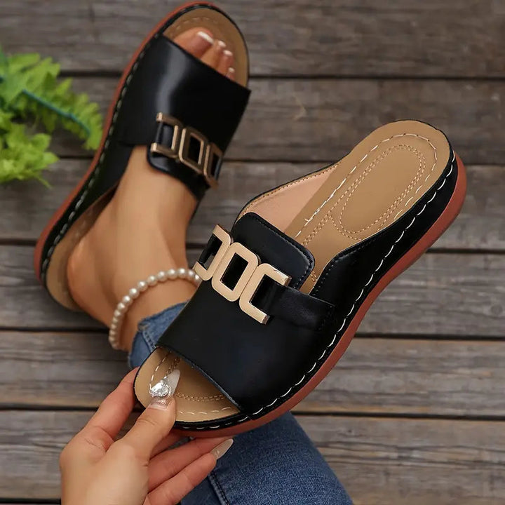 Lucerra - Buckle Strap Slide Sandals