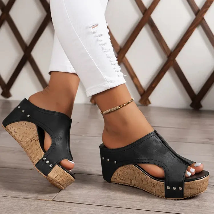 Oshae - Supportive Sandals
