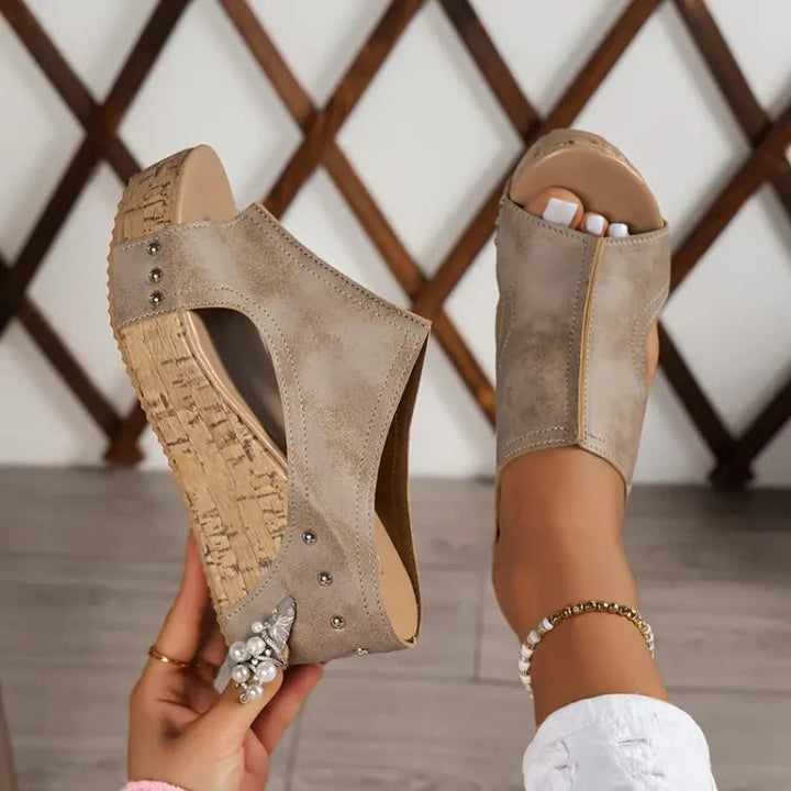 Oshae - Supportive Sandals