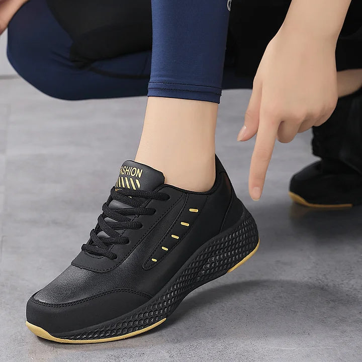 Halora - Casual Lace-Up Sneakers