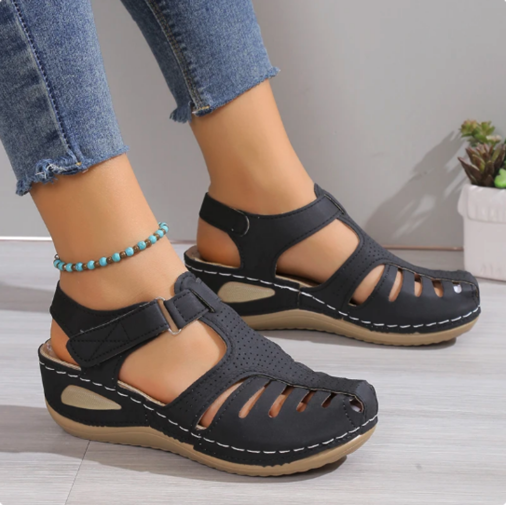 Delira - Lightweight Cushioned Sandals