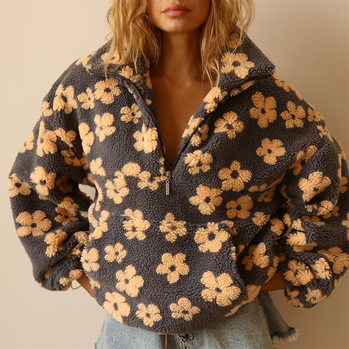 Ivelia - Soft-Touch Oversized Pullover