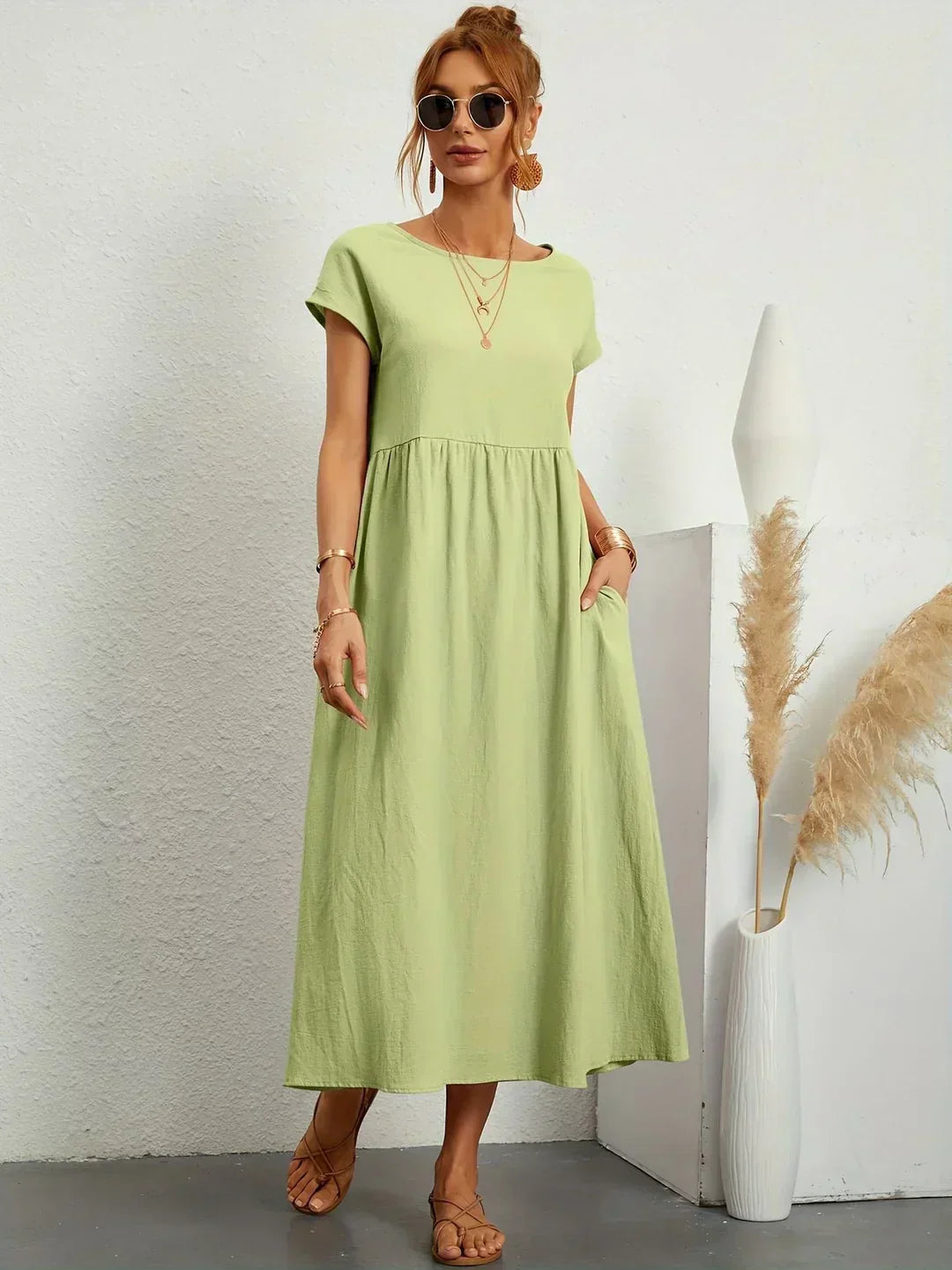 Keiraen - Soft-Touch Elegant Dress