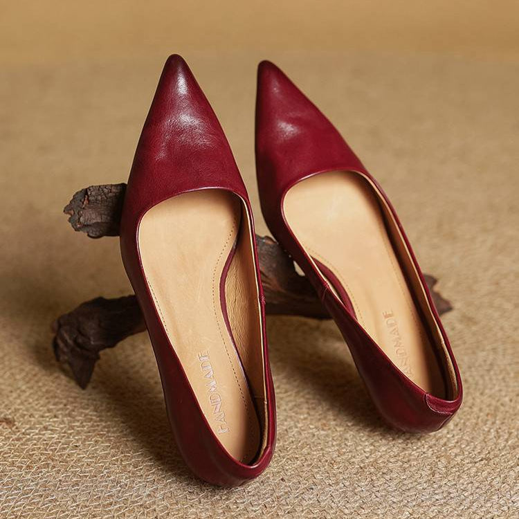 Serelina - Elegant Pointed-Toe Kitten Heel Pump