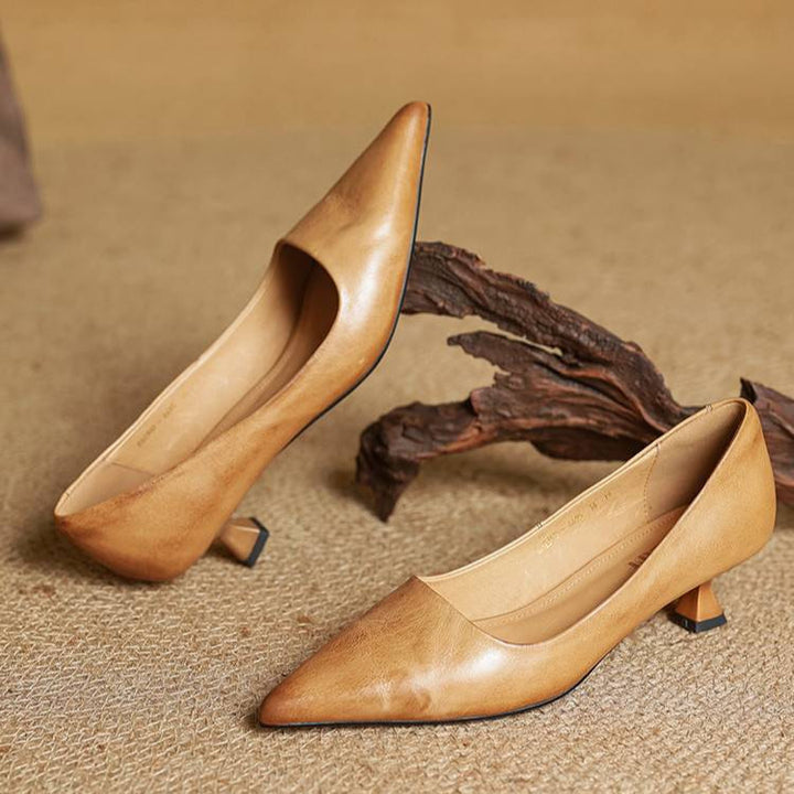 Serelina - Elegant Pointed-Toe Kitten Heel Pump
