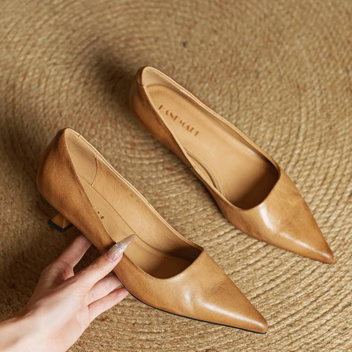 Serelina - Elegant Pointed-Toe Kitten Heel Pump