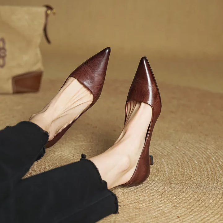 Serelina - Elegant Pointed-Toe Kitten Heel Pump