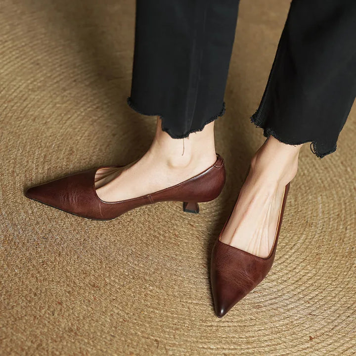 Serelina - Elegant Pointed-Toe Kitten Heel Pump