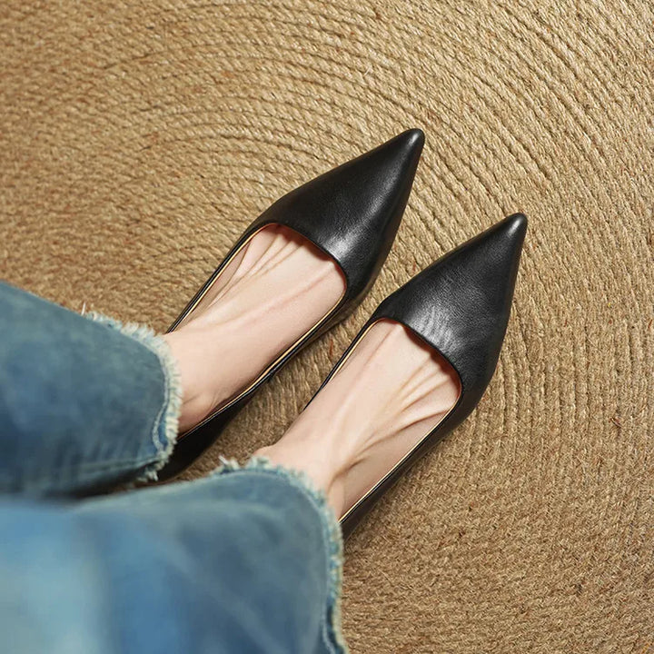 Serelina - Elegant Pointed-Toe Kitten Heel Pump