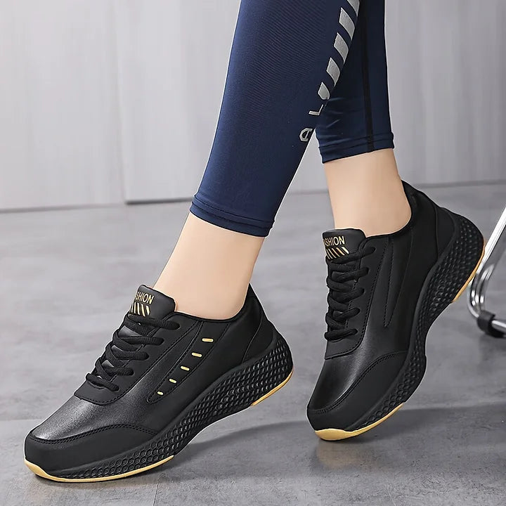 Halora - Casual Lace-Up Sneakers