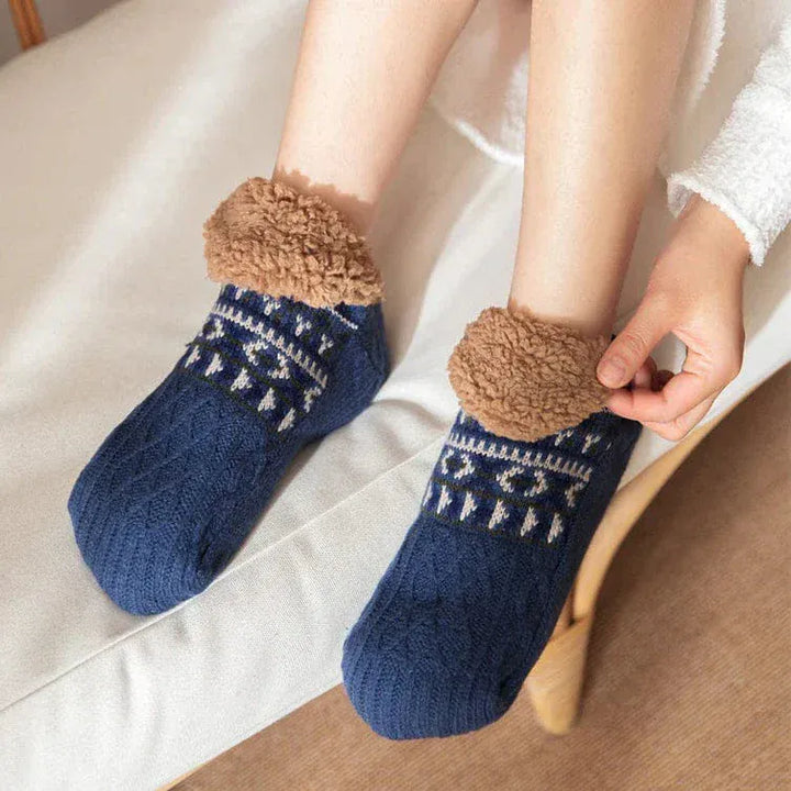 Zailora - Plush-Lined Grip Socks