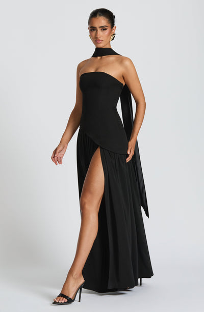 Rynellea - Elegant Strapless Evening Dress
